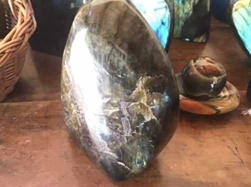 Grosse Labradorite pour pièce à vivre