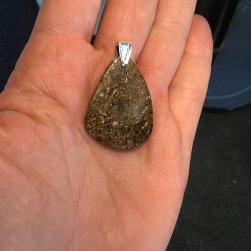 Goutte pendentif bronzite