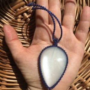 Gros pendentif goutte pierre de lune blanche