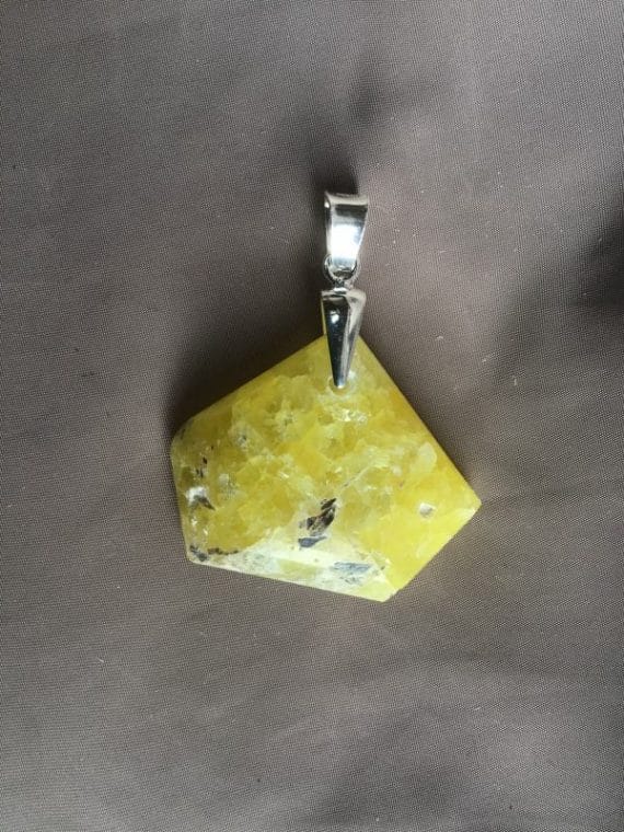Pendentif-brucite