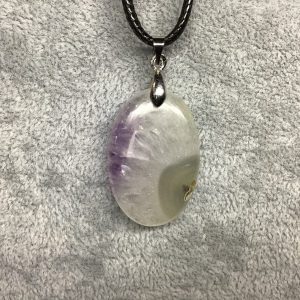 Amethyste pendentif oval lumineux