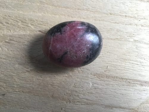galet de rhodonite