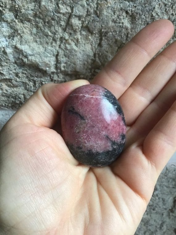galet rhodonite