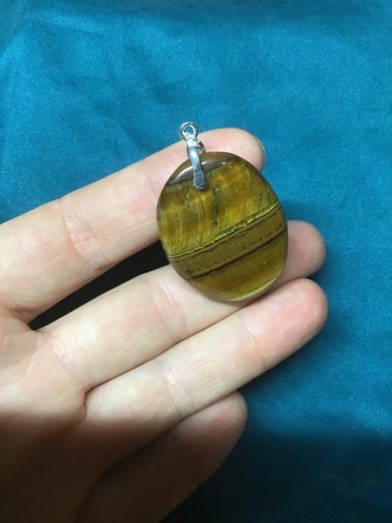 Pendentif oeil de tigre ovale