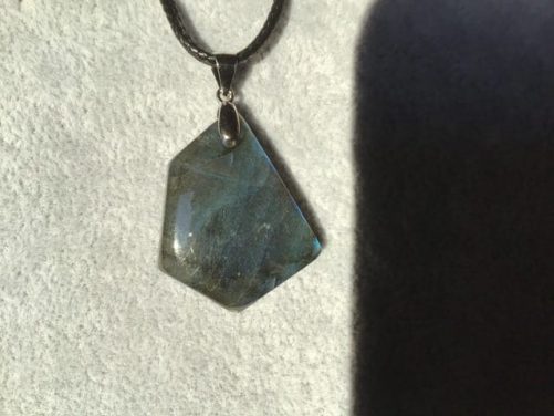 Pendentif labradorite bleu océan moyen modèle