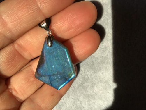 Pendentif labradorite bleu océan moyen modèle