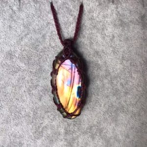 Pendentif labra arc en ciel