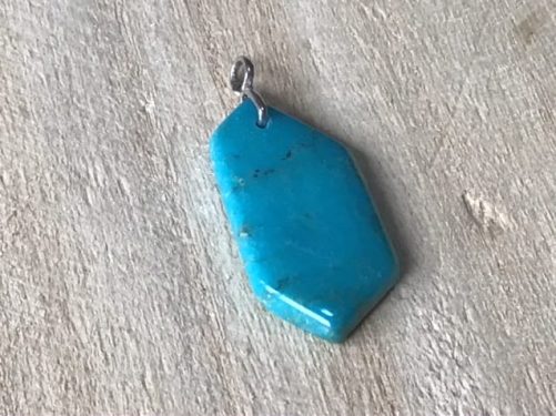 Pendentif en véritable turquoise