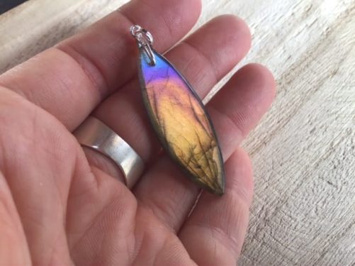 Pendentif labradorite arc en ciel marquise