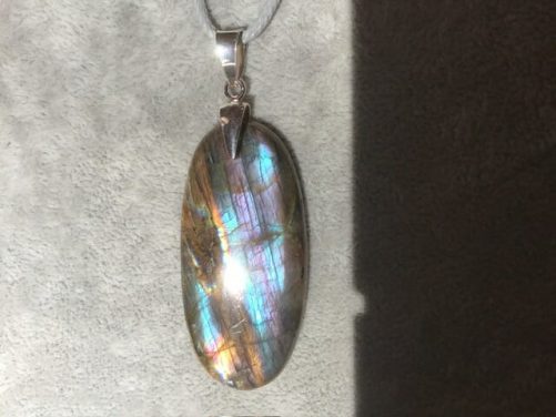 Labradorite feu