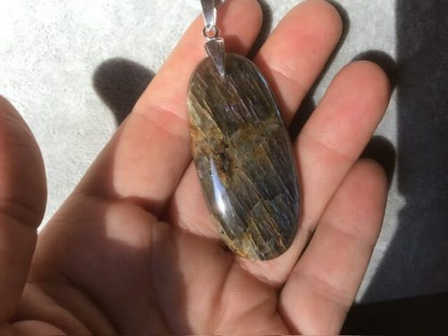 Labradorite feu