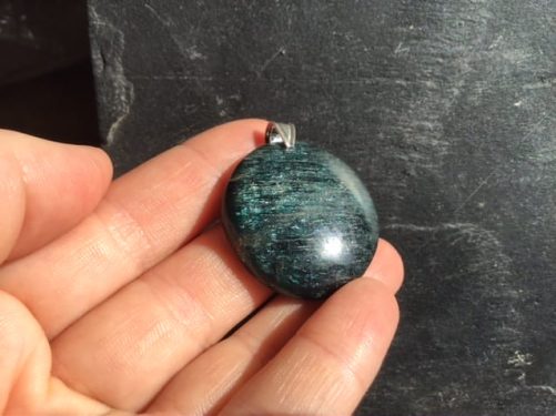Pendentif apatite rond