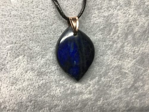 Pendentif labradorite bleu nuit