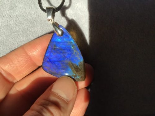 Pendentif labra deep blue freeform