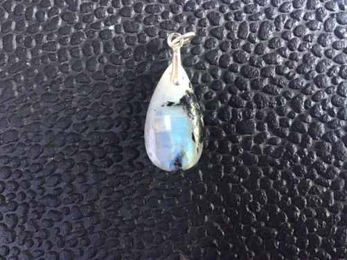 Pendentif goutte pierre de lune arc en ciel