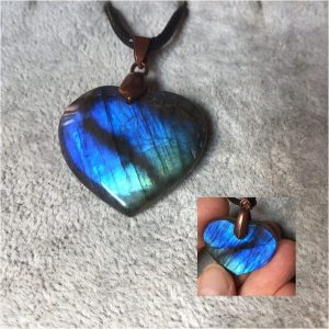 Labradorite coeur bleu