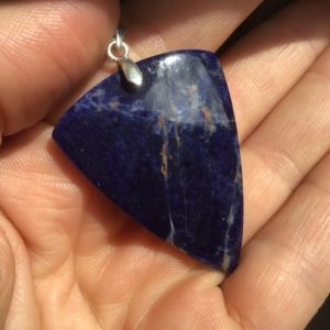 Pendentif sodalite mediator