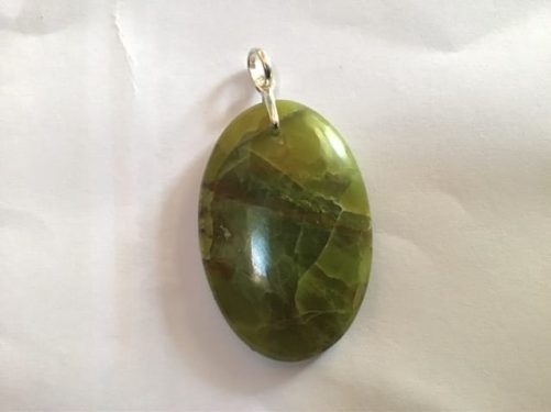 Pendentif opale verte de Madagascar grand oval
