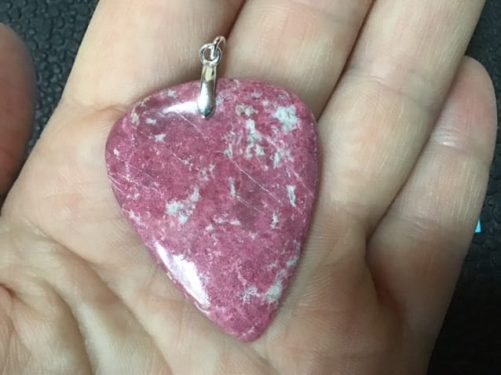 Pendentif en Thulite