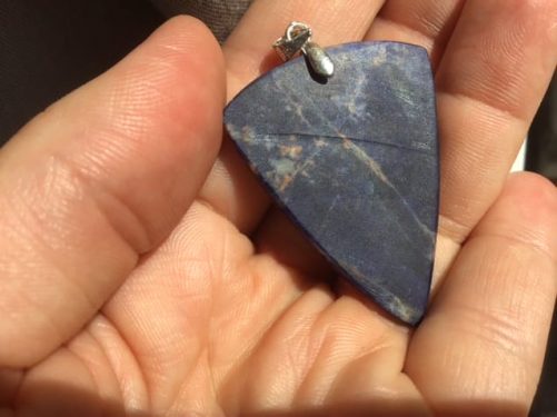 Pendentif sodalite mediator