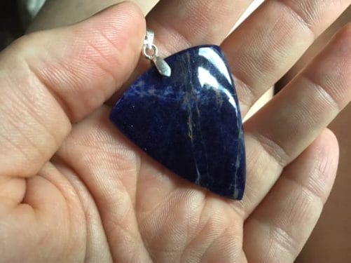 Pendentif sodalite mediator