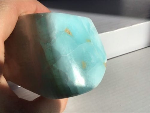 Forme libre calcite bleu pacifique