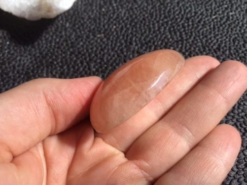 Morganite gros cabochon