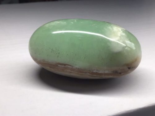 Galet calcite bleu vert aqua