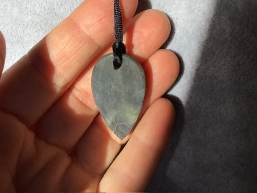 Pendentif labradorite bleu extrême pointe en bas