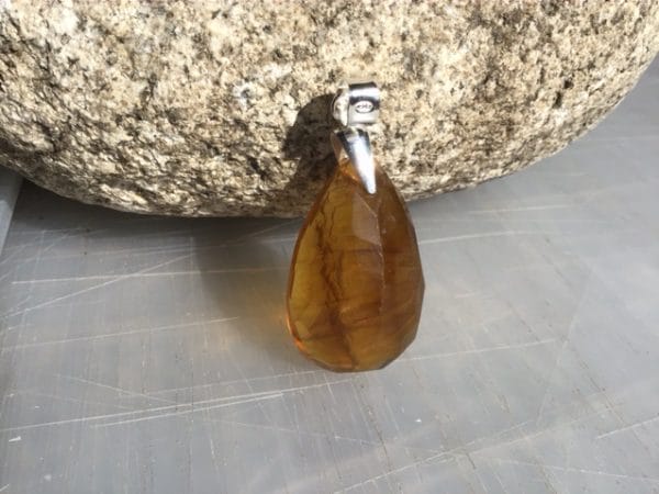 FCAFEA71-C7A5-40B5-8028-5DEB5BC9AA26