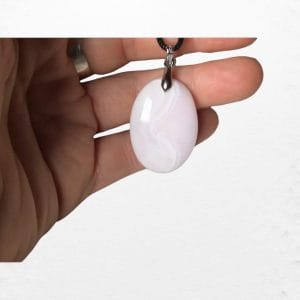 Pendentif manganocalcite