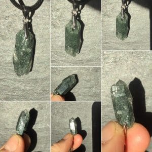Pointe de quartz naturel avec chlorite