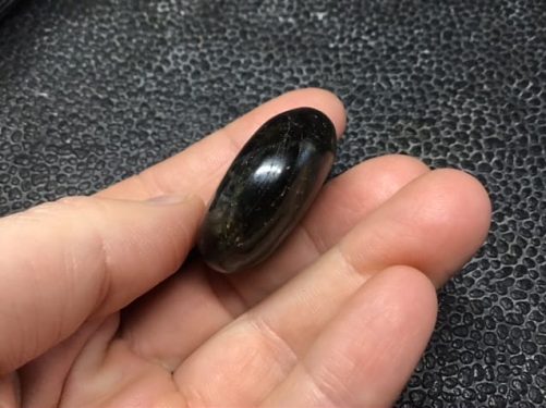 Mini galet labradorite dark blue wonder