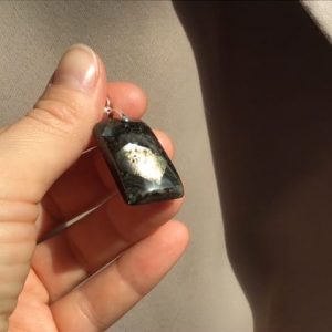 Pendentif larvikite rectangle