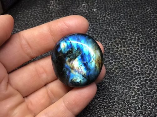 Mini galet labradorite dark blue wonder