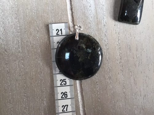 Pendentif larvikite rond