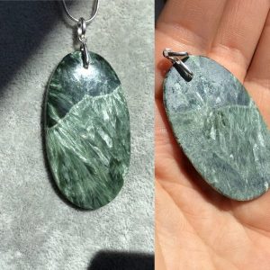 Grand pendentif oval en séraphinite