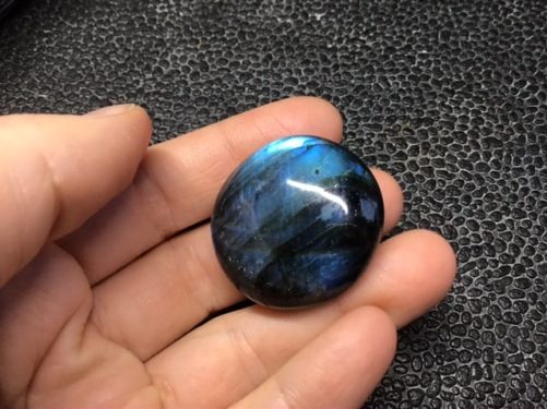 Mini galet dark blue labradorite