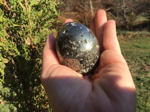 Oeuf en pyrite