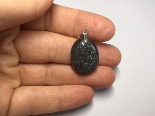 Pendentif pierre de soleil originale noire