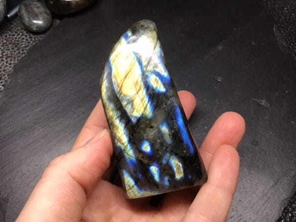 Mini-forme-libre-labradorite