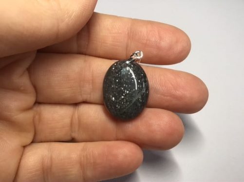 Pendentif pierre de soleil originale noire