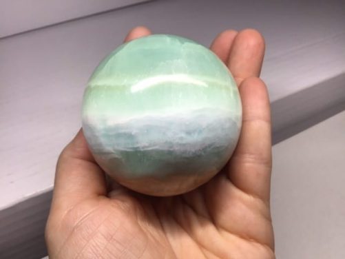 Sphère calcite verte avec aragonite