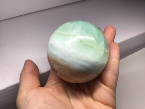 Sphère calcite verte avec aragonite