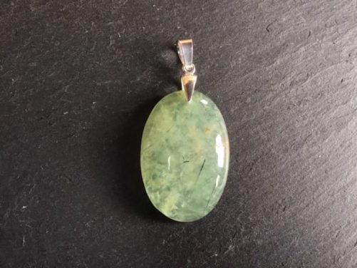 Pendentif prehnite