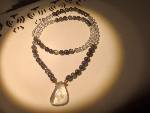 Collier perles labradorite