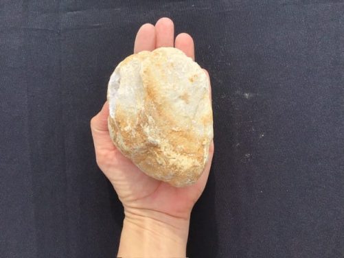 Petite géode de quartz forme baquette