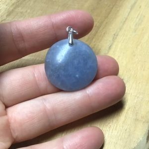 Pendentif calcite bleue rond