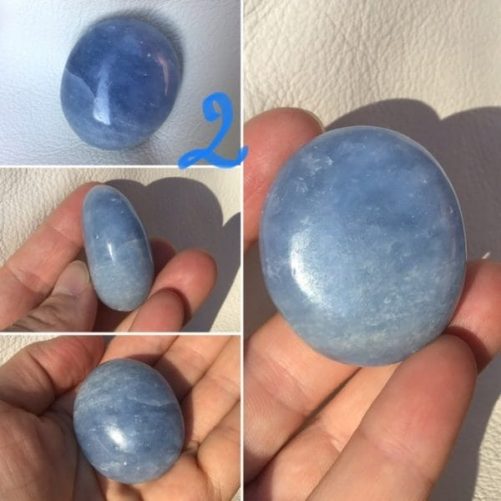 Petits galets calcite bleue