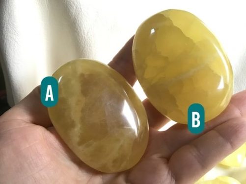 Galet calcite jaune